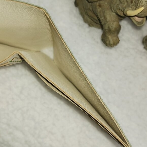 Authentic Ostrich Leg Leather with Authentic French Goat Leather. - Picture 9 of 11